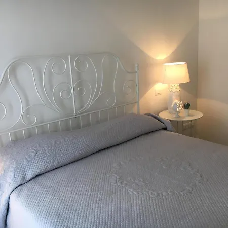 13 Apartment
